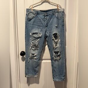 NWT H&M distressed low rise boyfriend cut jeans. Size 16